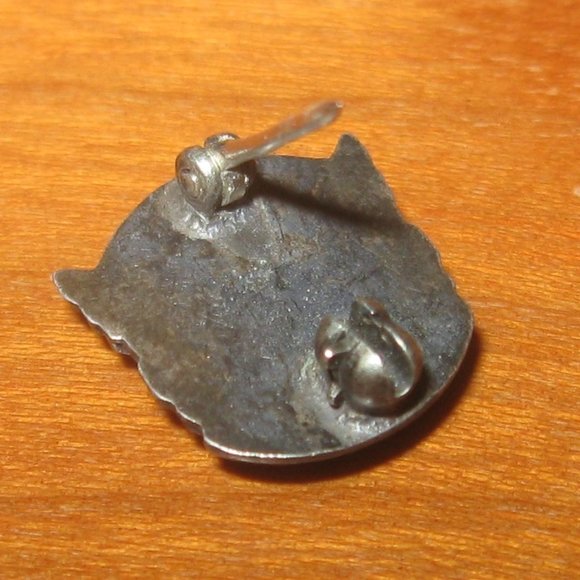 Vintage United Airlines Service Lapel Pin w Embossed Stars Wings Propeller - Picture 6 of 7